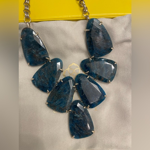 Kendra Scott Harlow Aqua 14K gold Necklace - Picture 5 of 10